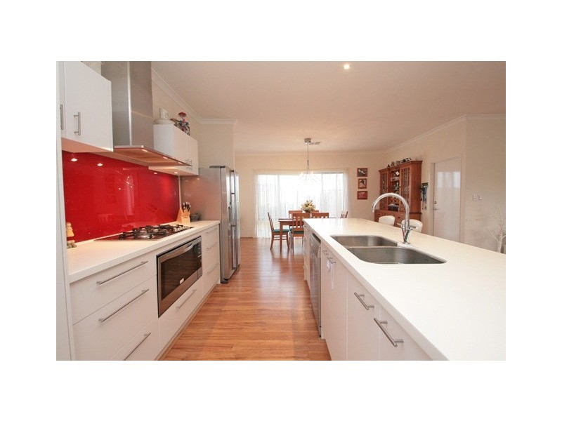 86 Bancoura Parkway, Secret Harbour WA 6173