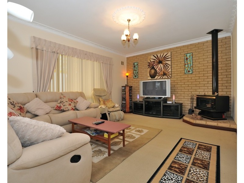 30 Leeuwin Parade, Rockingham WA 6168