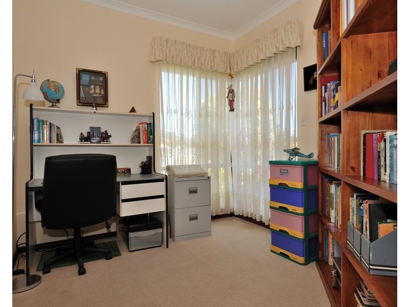 30 Leeuwin Parade, Rockingham WA 6168