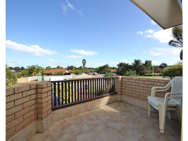 30 Leeuwin Parade, Rockingham WA 6168