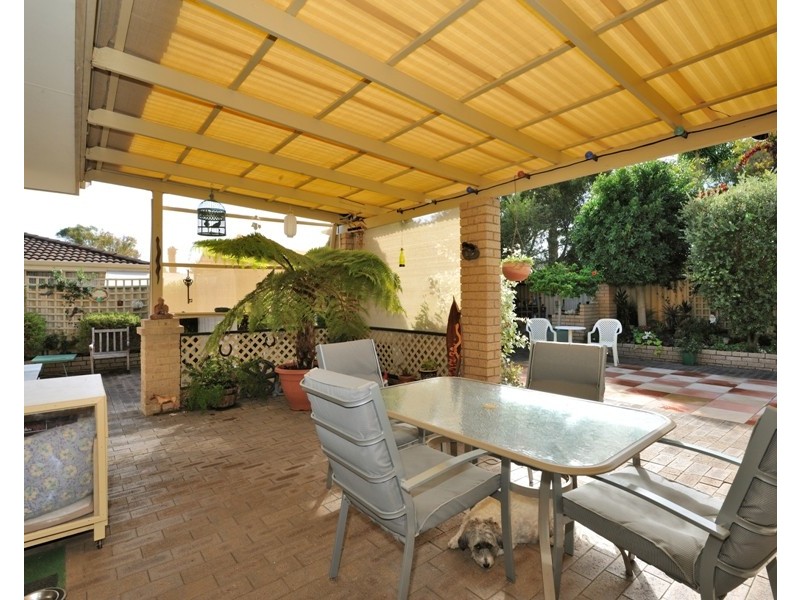 30 Leeuwin Parade, Rockingham WA 6168