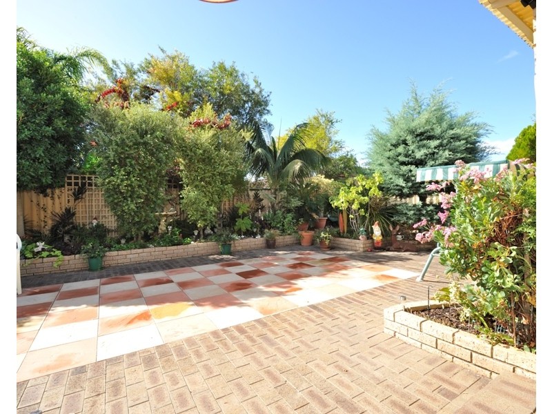 30 Leeuwin Parade, Rockingham WA 6168