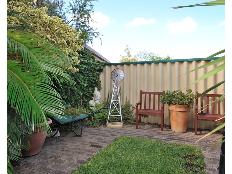 30 Leeuwin Parade, Rockingham WA 6168