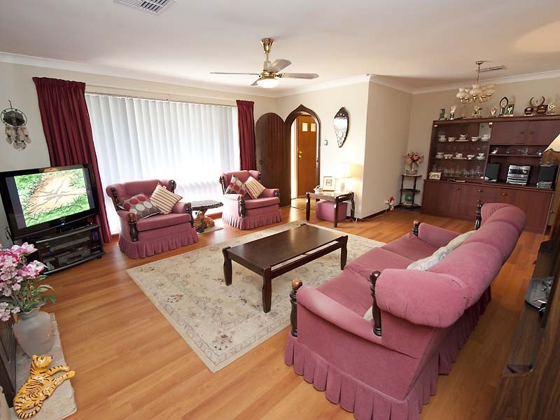 19 Unnaro Street, Hillman WA 6168