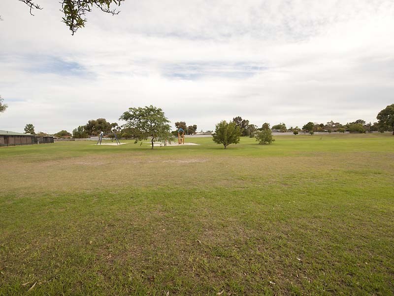 19 Unnaro Street, Hillman WA 6168