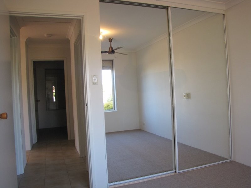 4 Grange Drive, Cooloongup WA 6168