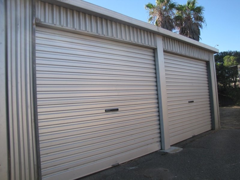 4 Grange Drive, Cooloongup WA 6168