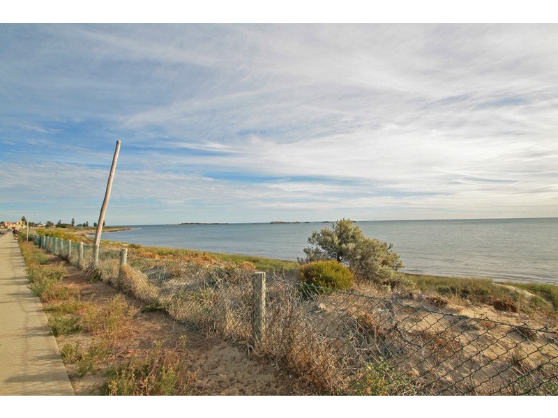 16B First Avenue, Shoalwater WA 6169