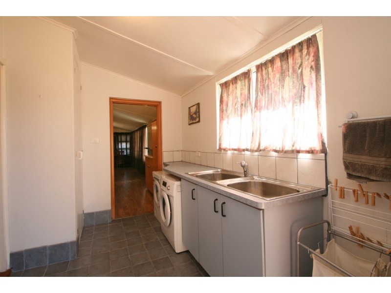 80 Kent Street, Rockingham WA 6168