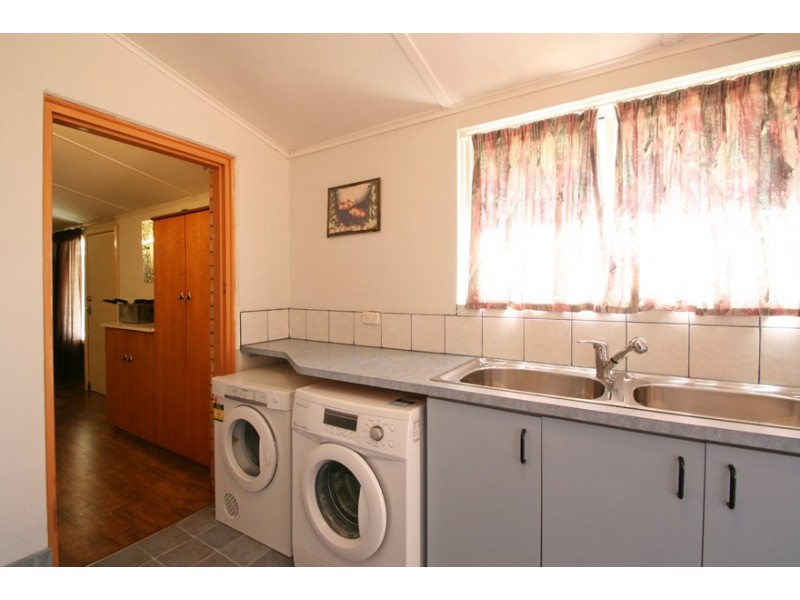 80 Kent Street, Rockingham WA 6168