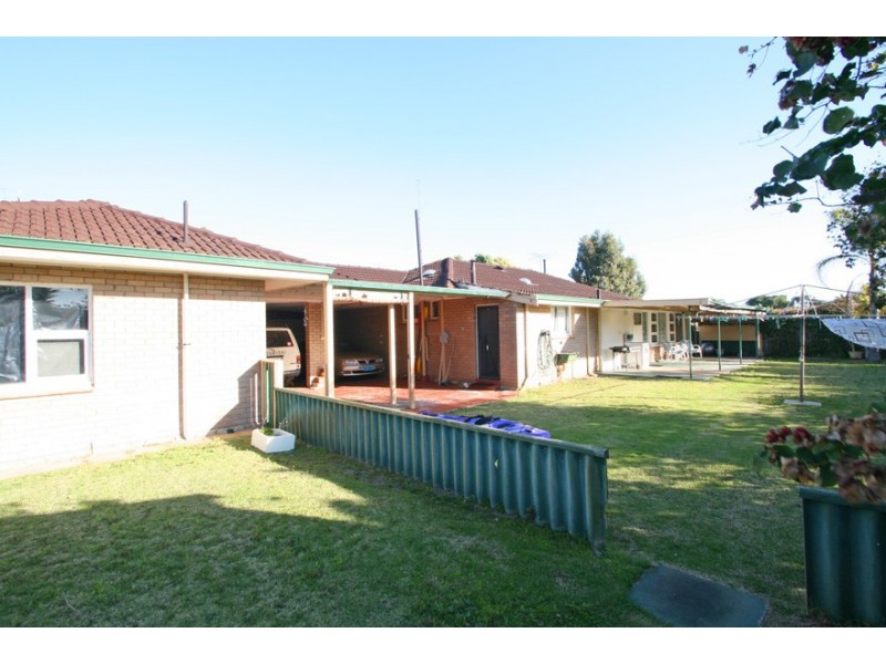 80 Kent Street, Rockingham WA 6168