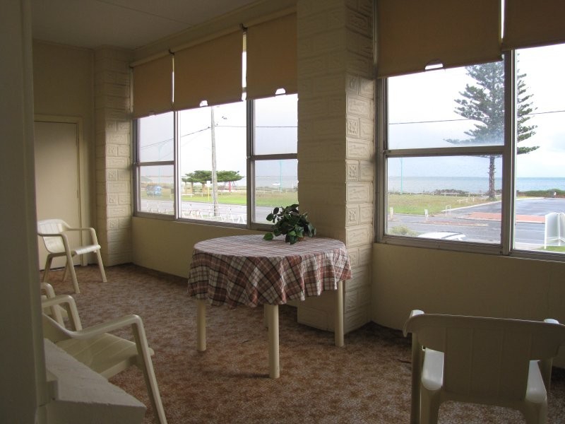 308 SAFETY BAY ROAD, Safety Bay WA 6169