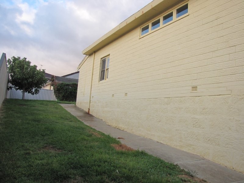 308 SAFETY BAY ROAD, Safety Bay WA 6169