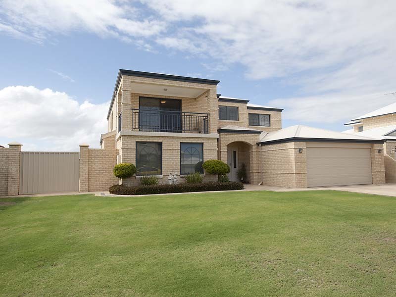 5 Cardiff Place, Warnbro WA 6169