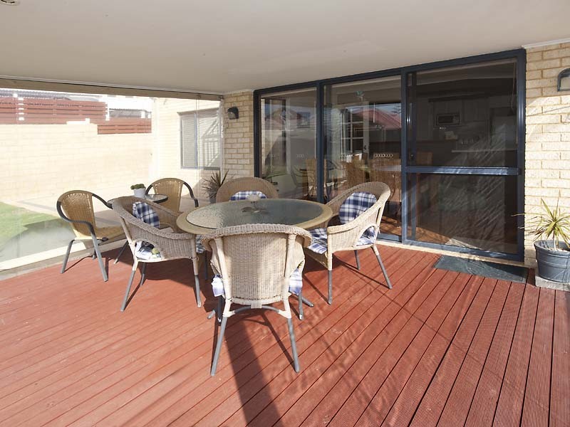 5 Cardiff Place, Warnbro WA 6169