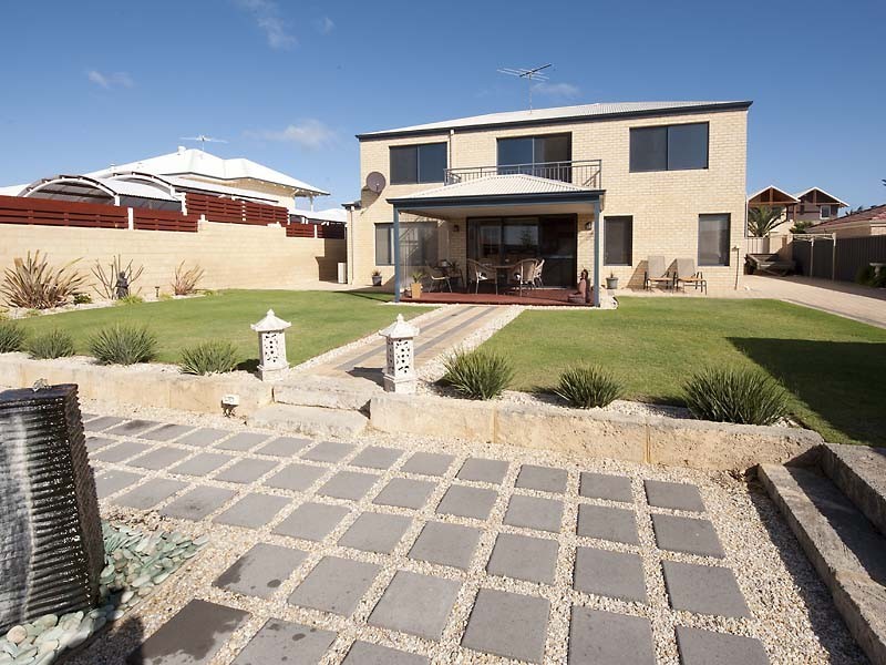 5 Cardiff Place, Warnbro WA 6169