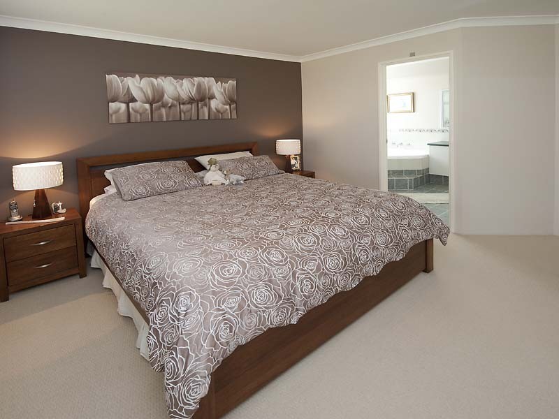 5 Cardiff Place, Warnbro WA 6169