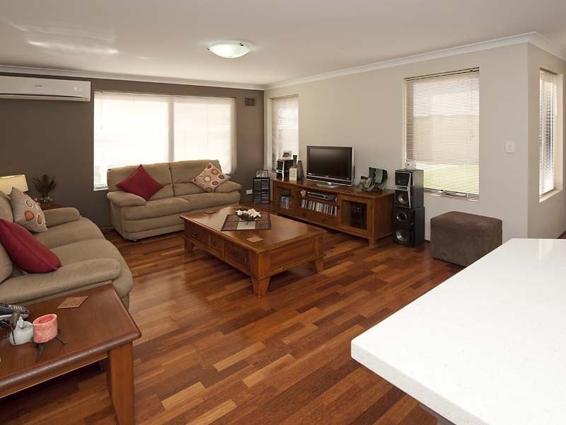 5 Cardiff Place, Warnbro WA 6169