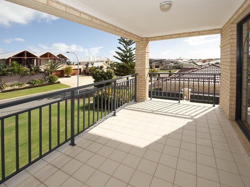 5 Cardiff Place, Warnbro WA 6169
