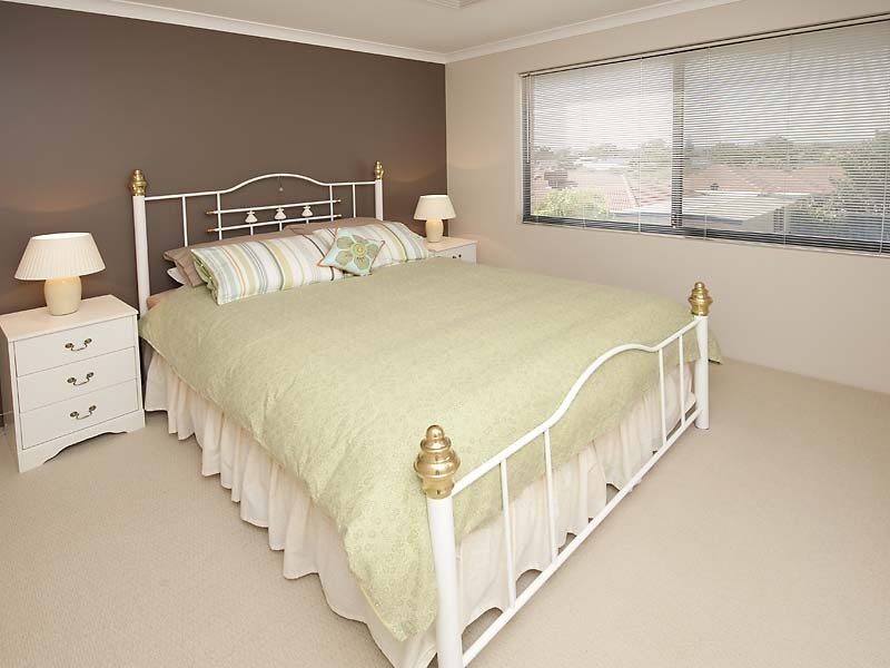 5 Cardiff Place, Warnbro WA 6169
