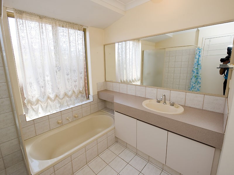 45 Mornington Blvd, Waikiki WA 6169