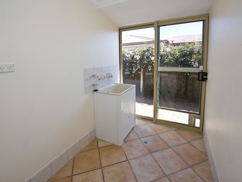 45 Mornington Blvd, Waikiki WA 6169