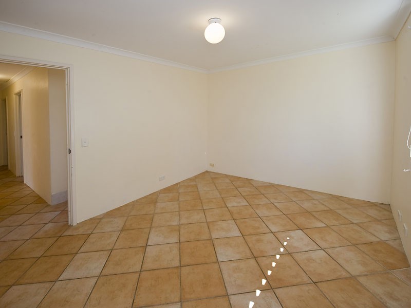 45 Mornington Blvd, Waikiki WA 6169