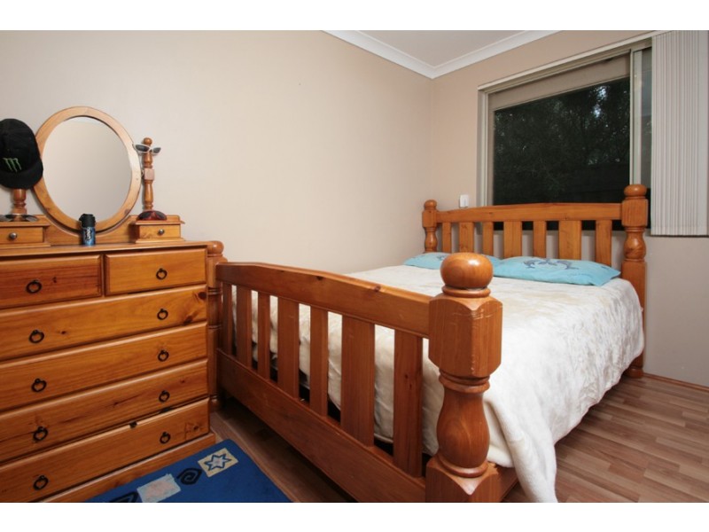 10 Rees Crescent, Rockingham WA 6168