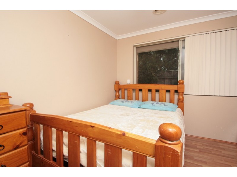 10 Rees Crescent, Rockingham WA 6168