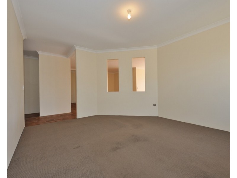 10 Zedora Loop, Port Kennedy WA 6172