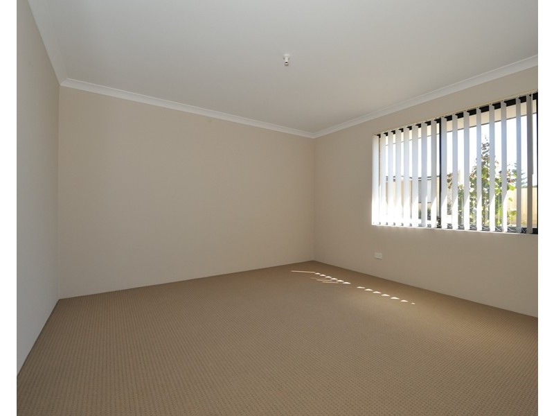 213B Willmott Drive, Waikiki WA 6169