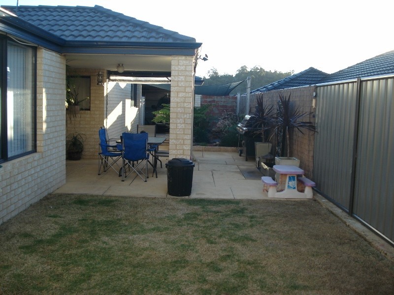 16 Cervantes Ave, Baldivis WA 6171