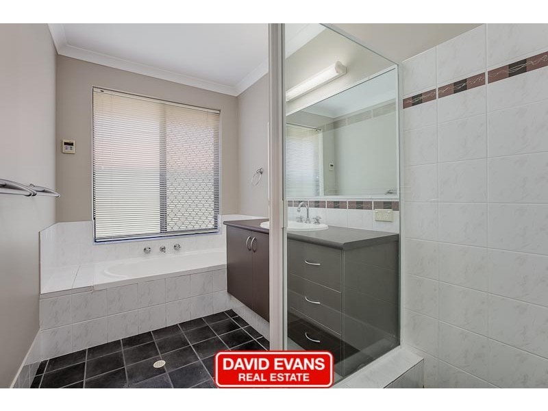 11 Corfu Pass, Port Kennedy WA 6172