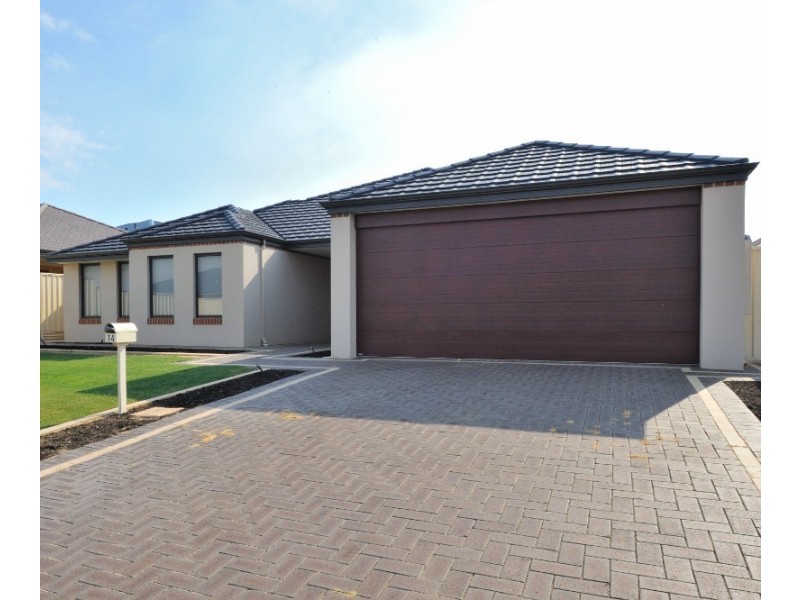 14 Dunns Way, Port Kennedy WA 6172