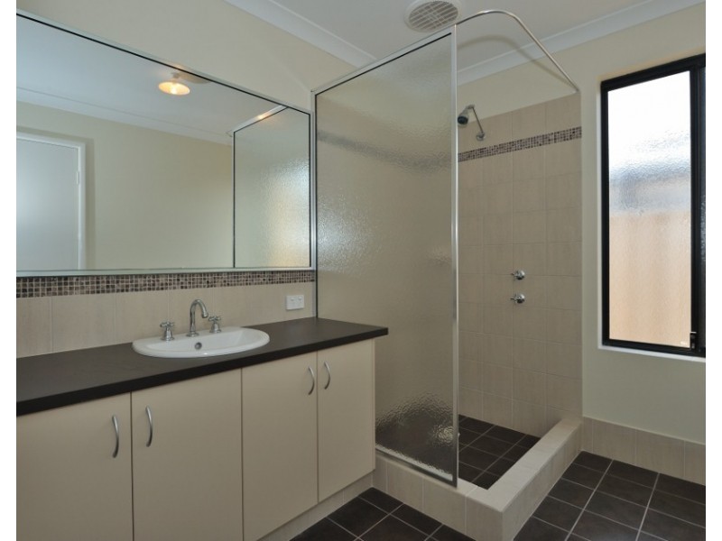 14 Dunns Way, Port Kennedy WA 6172