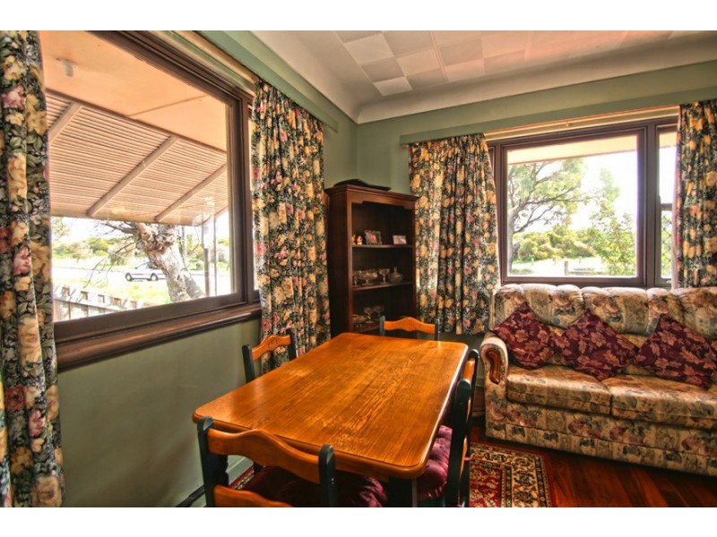 1 Fourth Avenue, Shoalwater WA 6169