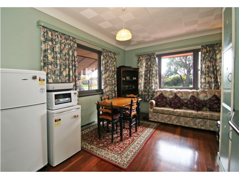 1 Fourth Avenue, Shoalwater WA 6169