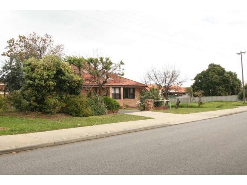 1 Fourth Avenue, Shoalwater WA 6169