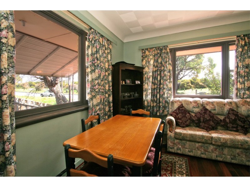 1 Fourth Avenue, Shoalwater WA 6169