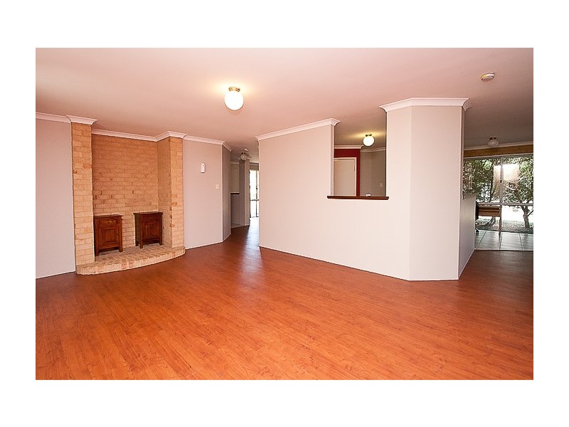 6 Kentia Close, Warnbro WA 6169