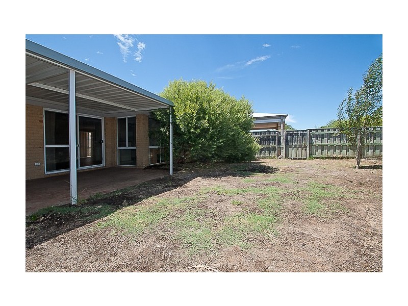 6 Kentia Close, Warnbro WA 6169
