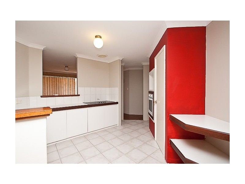6 Kentia Close, Warnbro WA 6169