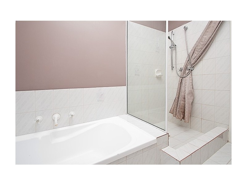 6 Kentia Close, Warnbro WA 6169