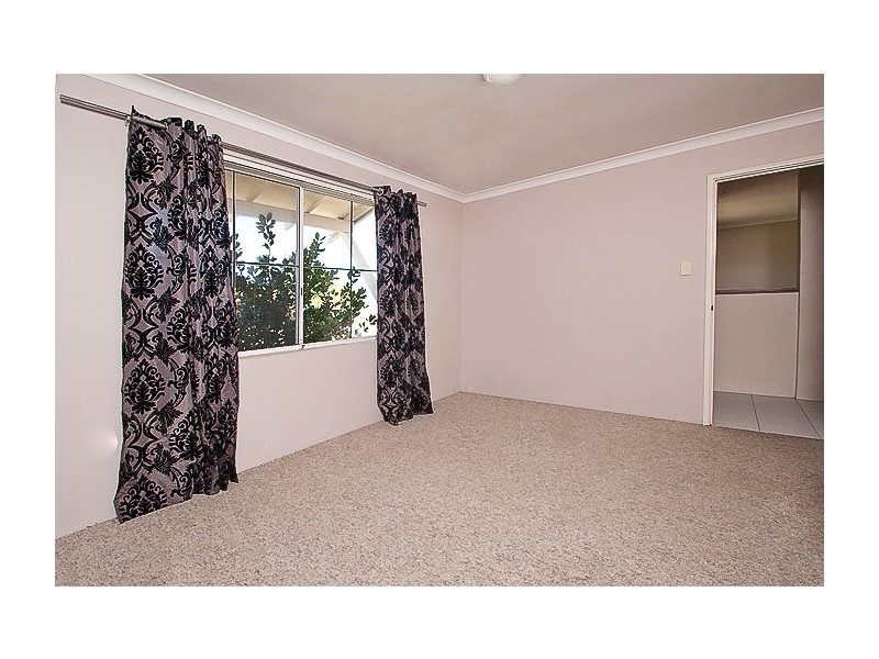 6 Kentia Close, Warnbro WA 6169