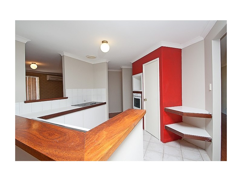 6 Kentia Close, Warnbro WA 6169
