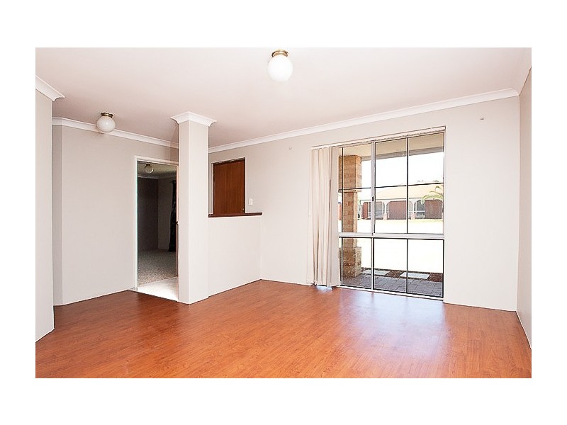 6 Kentia Close, Warnbro WA 6169