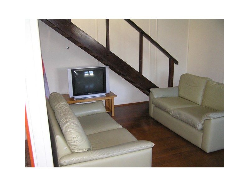 15 South Road, Shoalwater WA 6169