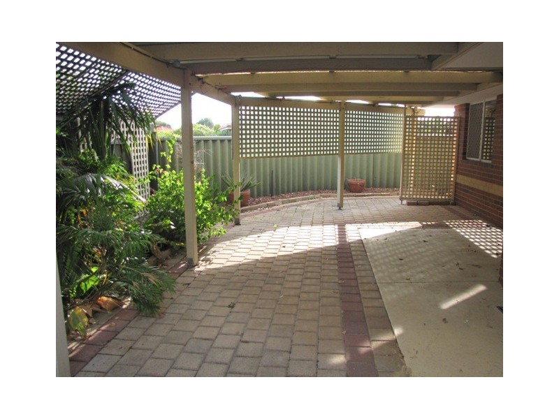 24/12 McNicholl Street, Rockingham WA 6168