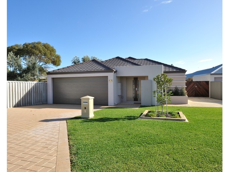 1 Crest Place, Safety Bay WA 6169