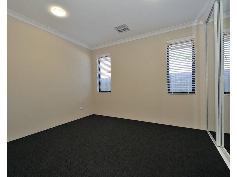 1A Crest Place, Safety Bay WA 6169